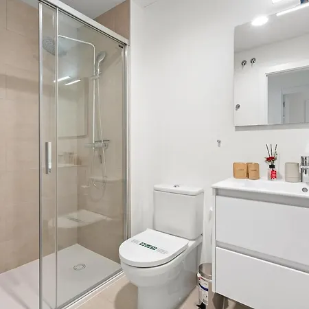 Modern 3-bedroom Camarate Hills Rdr556 * Estepona