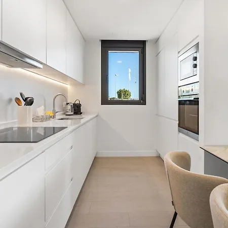 Lejlighed Modern 3-bedroom Camarate Hills Rdr556 Estepona